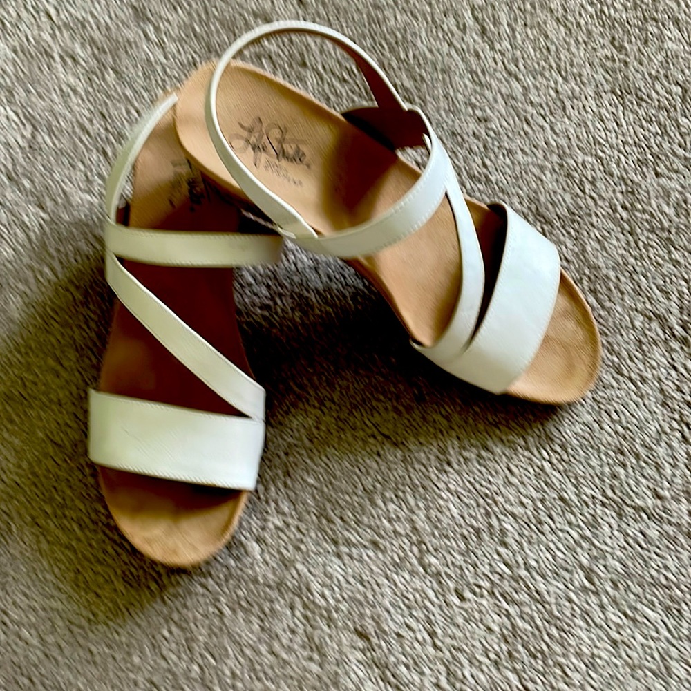 Life stride white cork bottom sandals size 9 1/2.